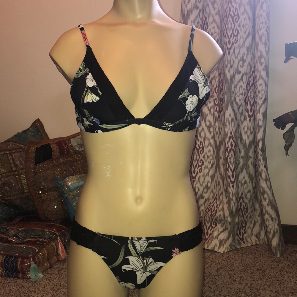 Rhythm Women’s Floral Bikini